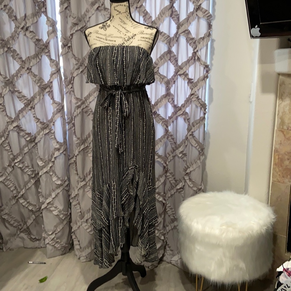 Med off the shoulder summer dress